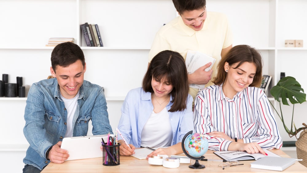 students-working-library-min